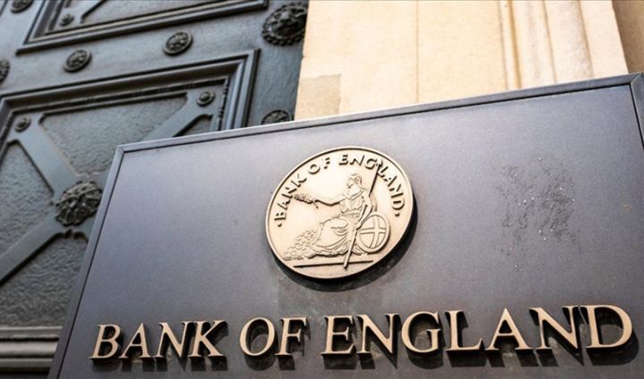 İngiltərə Bankı uçot dərəcəsini son 13 ildə ən yüksək həddə çatdırıb