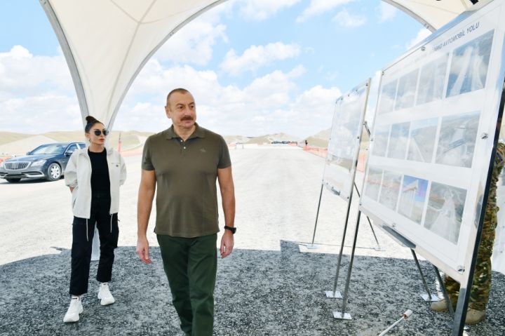 Prezident və birinci xanım avtomobil yolunun tikintisilə tanış olublar