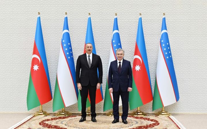 Səmərqənddə Azərbaycan və Özbəkistan prezidentləri arasında görüş keçirilir
