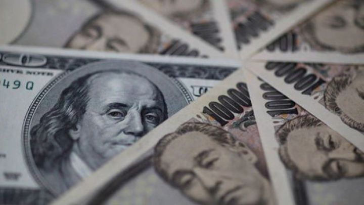 Dollar/Yen məzənnəsi müdaxilə səviyyələrinin astanasında