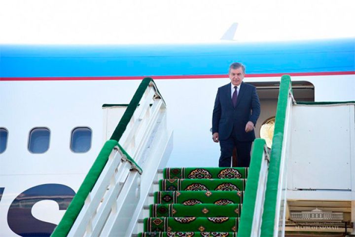 Prezident Azərbaycana dövlət səfərinə yola düşdü
