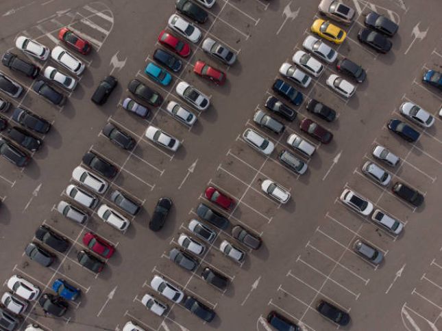 Avtomobil nəqliyyatı parklarına dair yeni tələb müəyyənləşir