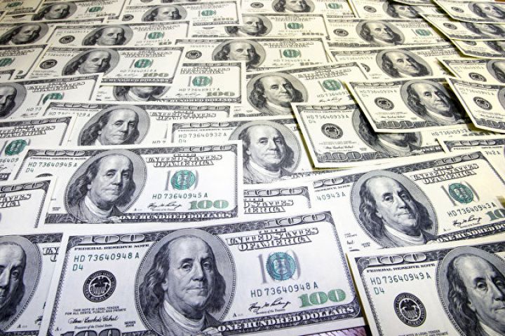 Amerikalı investor dolların niyə lider mövqeyini itirməyə başladığını izah edib