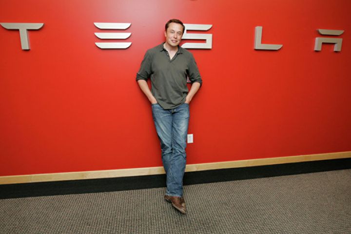 "Tesla avtomobilləri 2023-cü ildə tam avtonom olacaq"