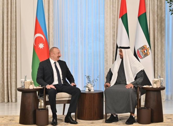 İlham Əliyevin Dubayda Şeyx Məhəmməd bin Zayed Əl Nəhyan ilə görüşüb