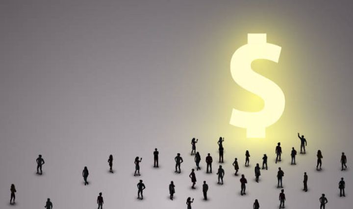"Gəlir dollar depozitləri üzrə 1-2 faiz olduğu halda, kapital bazarında 4,5-8 faiz aralığındadır"