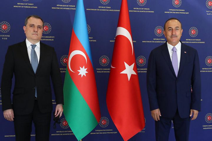 Bayramovla Çavuşoğlunun telefon danışığı olub
