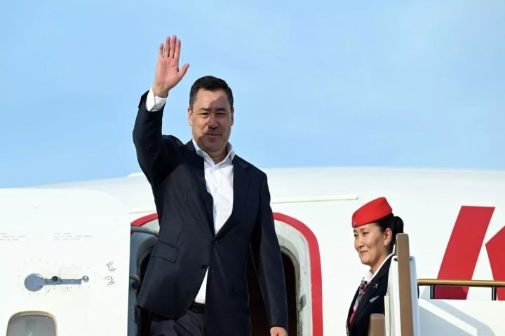 Qırğızıstan Prezidenti Azərbaycana səfərə yola düşüb