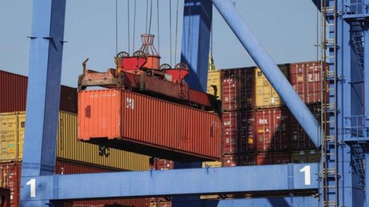İyul ayında Türkiyənin xarici ticarət kəsiri 42%-dən çox azalıb