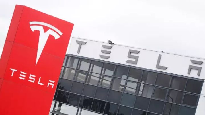 Tesla ABŞ-da təxminən 700 min avtomobilini geri çağırır