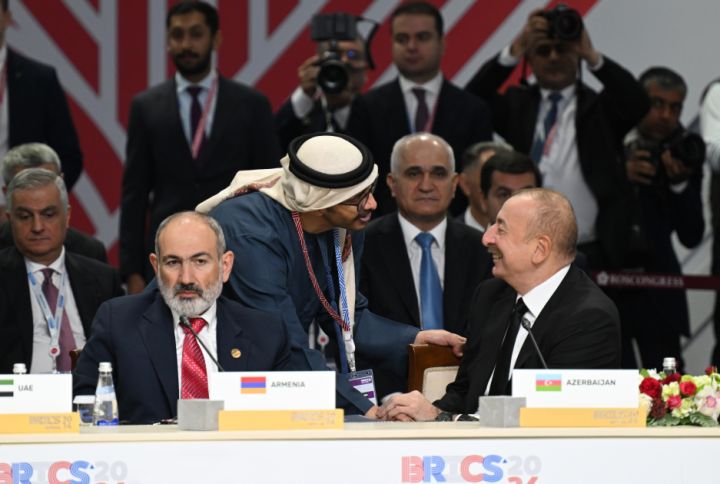 Kazanda plenar iclas keçirilir -  Əliyev tədbirdə çıxış edib