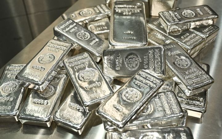 Gümüş qiyməti ilk dəfə 70 dollar səviyyəsini keçdi