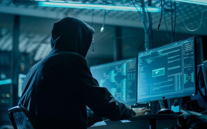 "İstənilən adamın telefonuna giriş edə bilərdik" - Casus proqramlarına görə həbs olunmuş azərbaycanlı