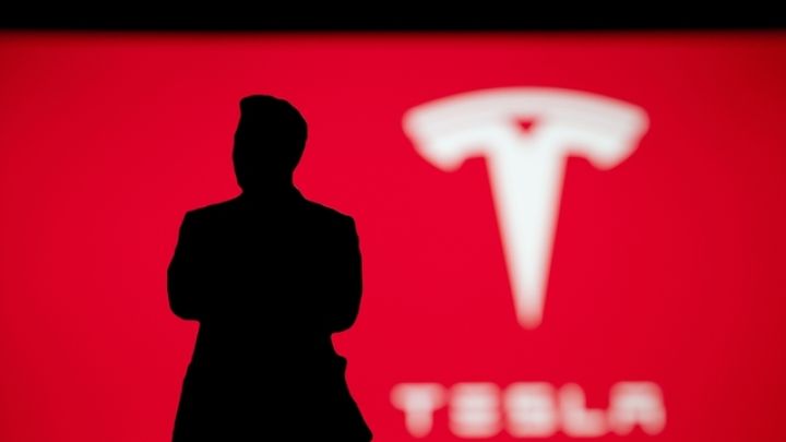 Avropa İttifaqında Tesla avtomobillərinin satış azalmaqda davam edir