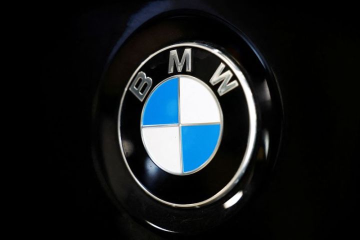 BMW ABŞ-da 196 minə yaxın avtomobili geri çağıracaq