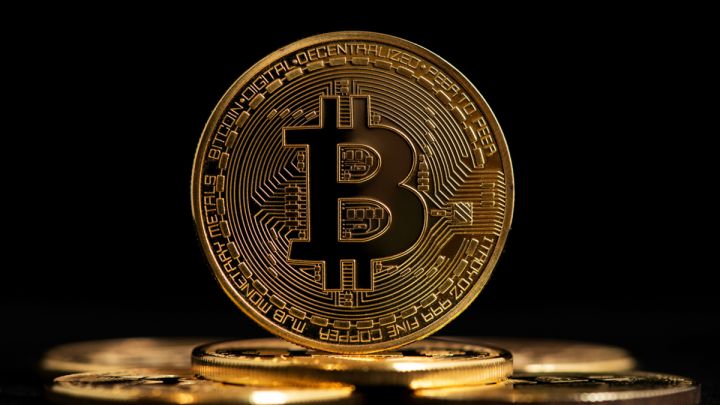 Bitcoin-in qiyməti rekord yeniləyib