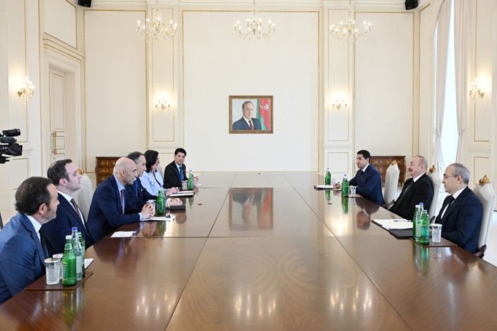İlham Əliyev İsrail İqtisadi Forumunun həmtəsisçisini qəbul edib