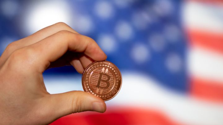 Bitcoin-in qiyməti son 15 ayın ən aşağı səviyyəsində