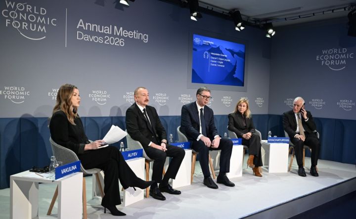 İlham Əliyev Davosda panel iclasında iştirak edib